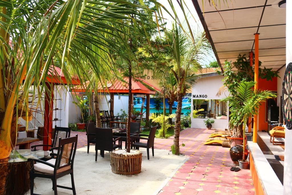 A Pousada Natural Surf House Himmafushi Exterior foto